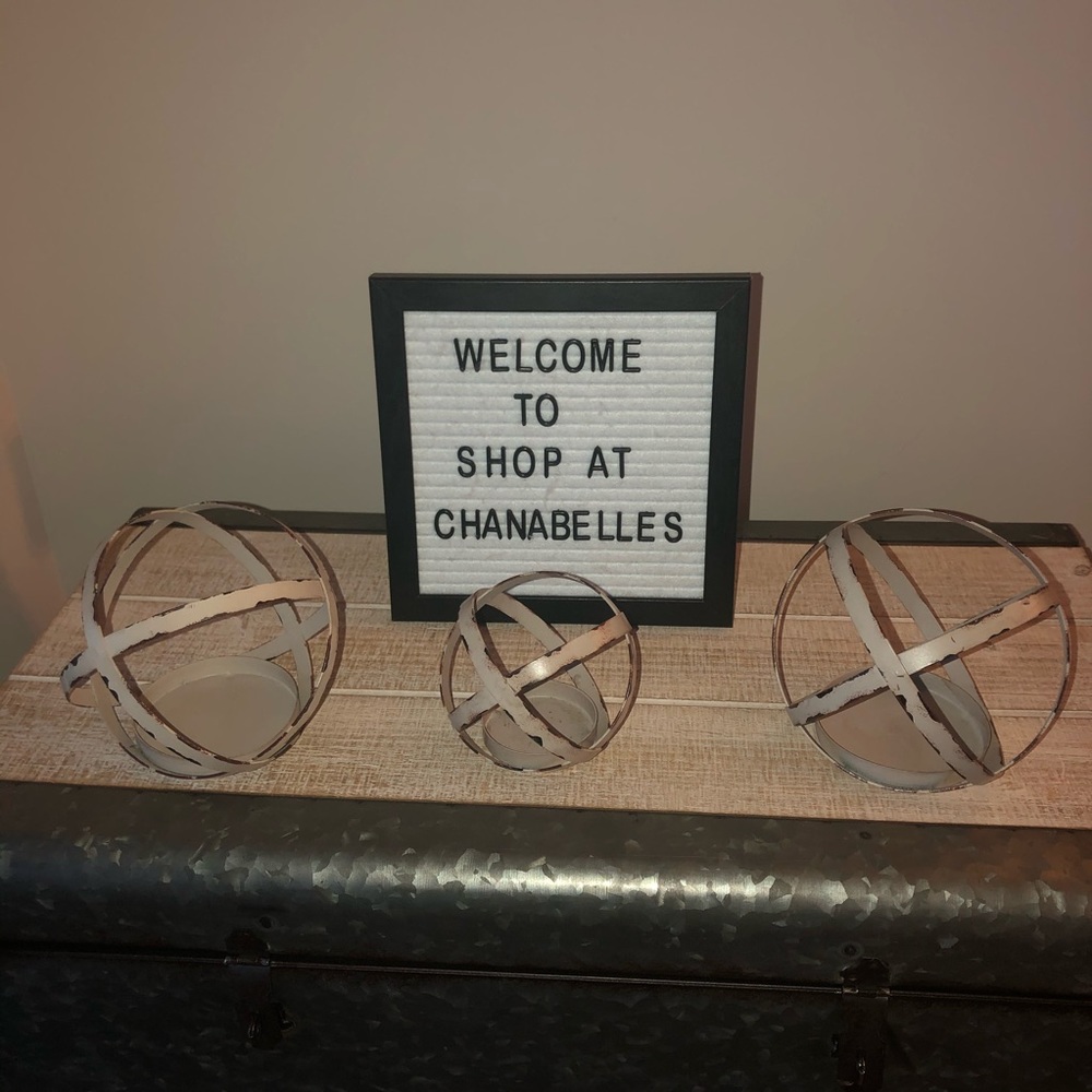 Set of 3 tea light / candle holders